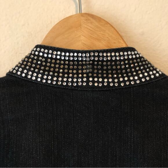 Chico’s Studded Denim Jacket Women’s Size Medium Black Stretch Zip Up Old Money - Picture 4 of 12